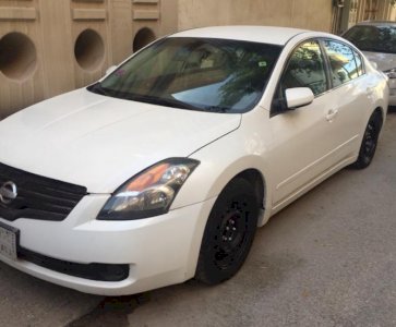 نيسان التيما 2008 ابيض