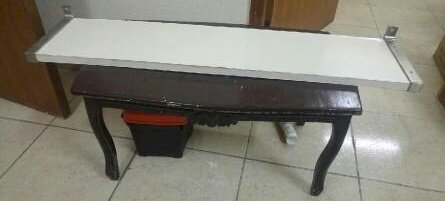 رفوف خشب