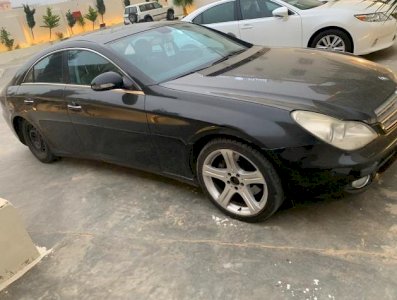 للبيع مرسيدس  CLS  2005