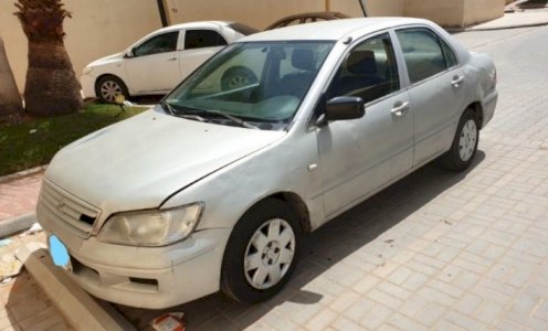 ميتسوبشي مانويل 2002 للبيع