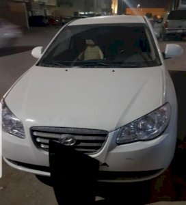 هونداي النترا 2009 ابيض حالة جيده