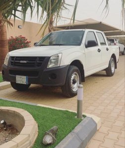 للبيع ايسوزو 2012