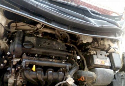 هونداي اكسنت 2013 ابيض حالة جيده