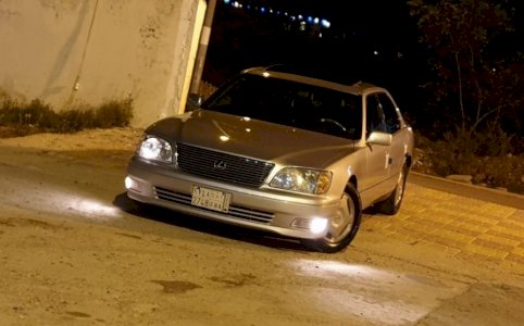 للبيع لكزس LS400 موديل 99