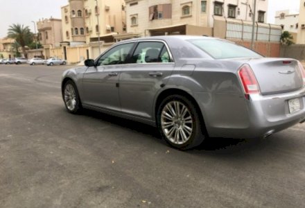 للبيع  كرايزلر C300 موديل 2013
