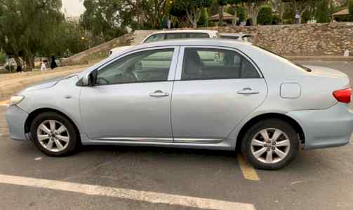 للبيع سيارة تويوتا كورولا موديل 2013