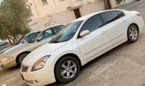 للبيع نيسان التيما 2009