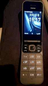 متوفر جوال Nokia 2720 flip