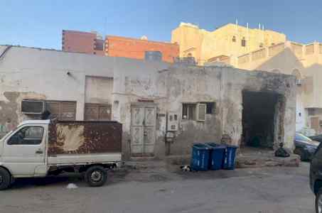 لدينا عدة عروض لمنازل ريفيه في جده 