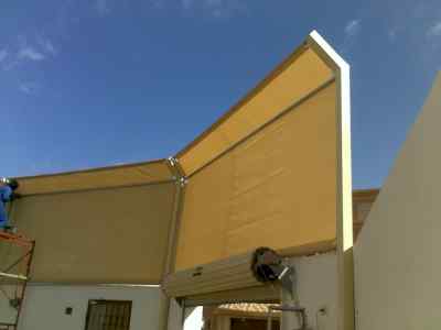 مظلات وسواتر الاختيارالاول ت/0114996351 سواتر