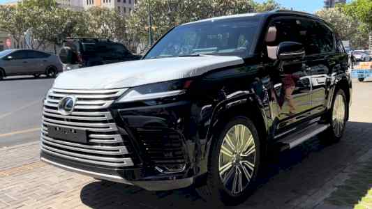 لكزس LX 600 موديل 2023 للبيع 
